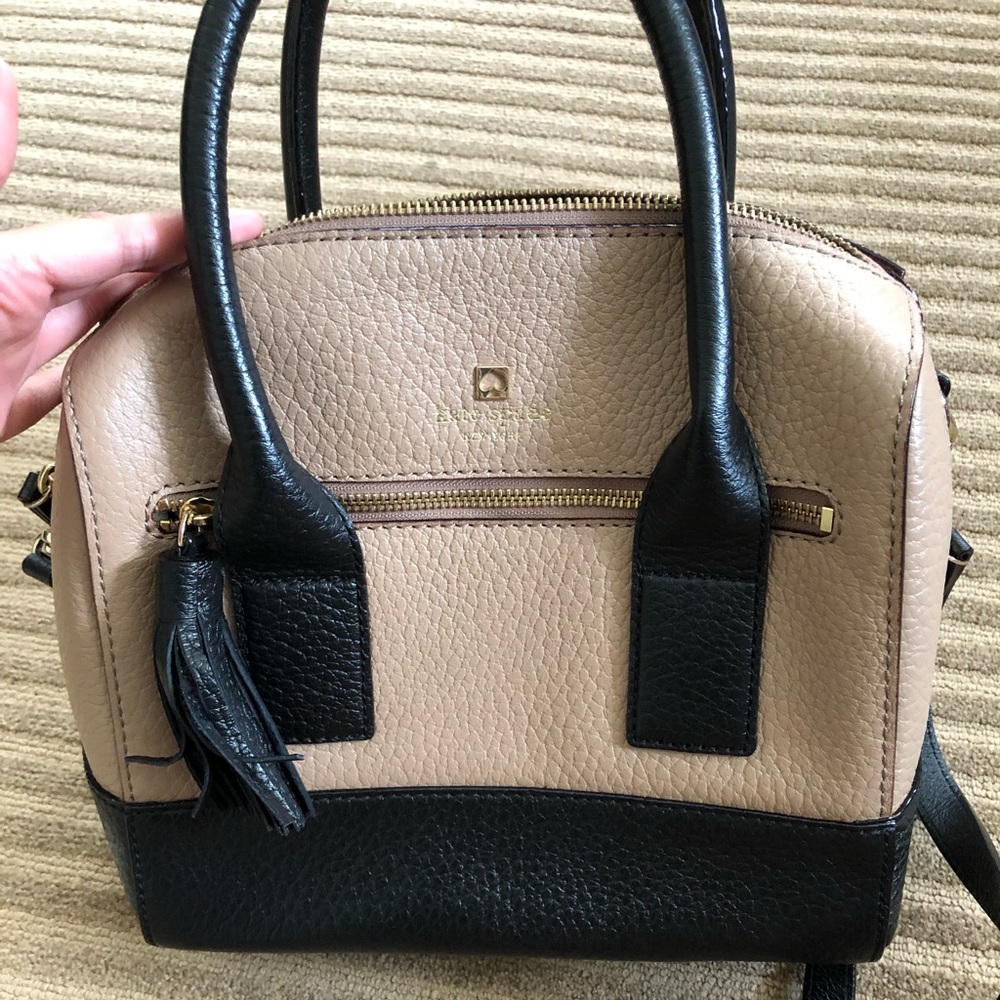 Kate Spade Black and Cream crossbody bag w/ handle